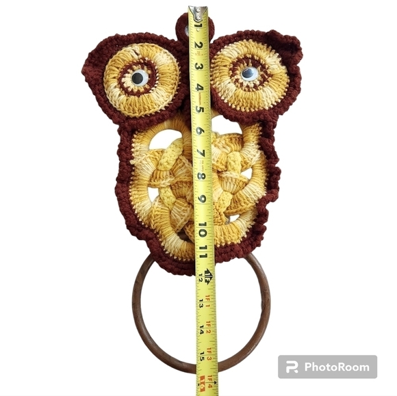Vintage Crochet Owl Towel Holder - Picture 4 of 5